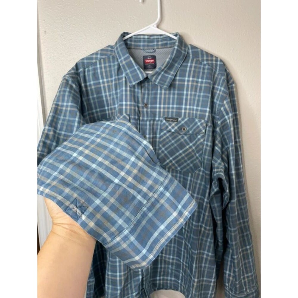Wrangler Outdoor Men’s 2XL Blue Plaid Performance Long Sleeve Button Up Shirt